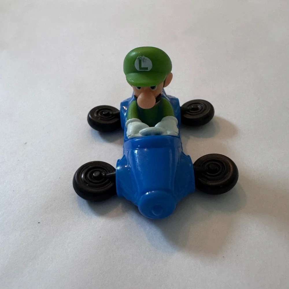 Nintendo Mario Kart Super Mario Toy Lot Yoshi Peach Luigi Toad 7pc McDonald's